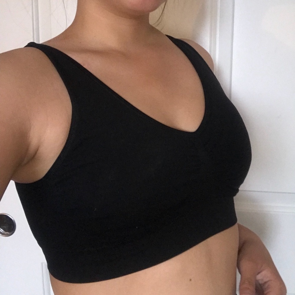 👙black sports bra